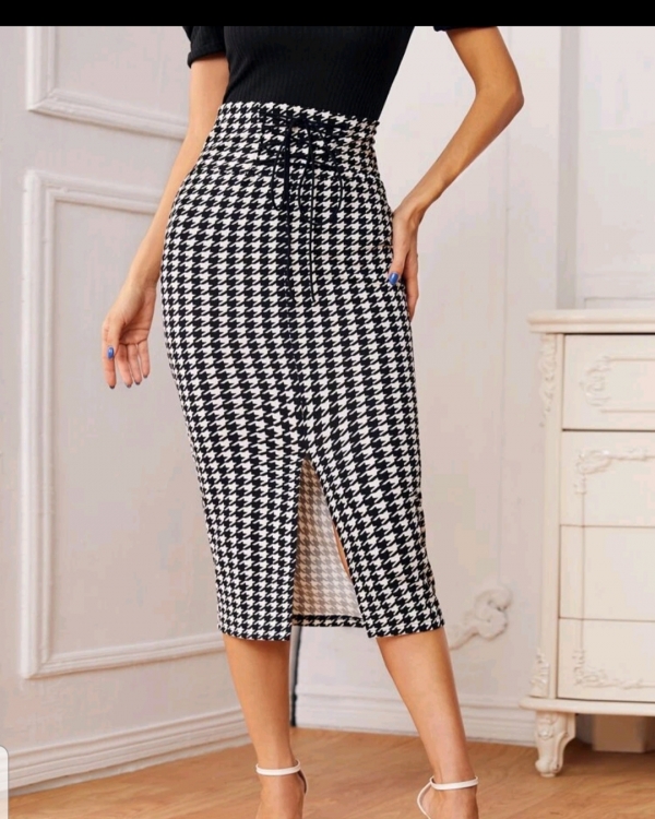 Houndstooth lace up waist panel skirt