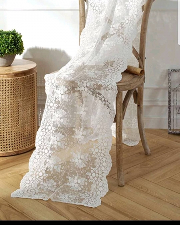 Flower Embroidery Lace Table Runner